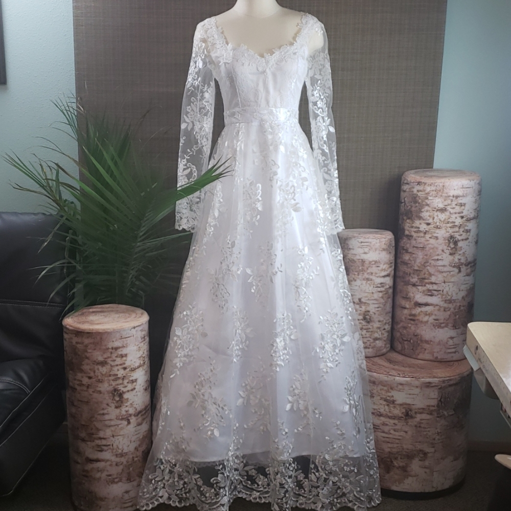 Wedding Dress S